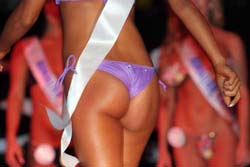 Miss Hawaiian Tropic August 2006 photo - Duval Street, Key West